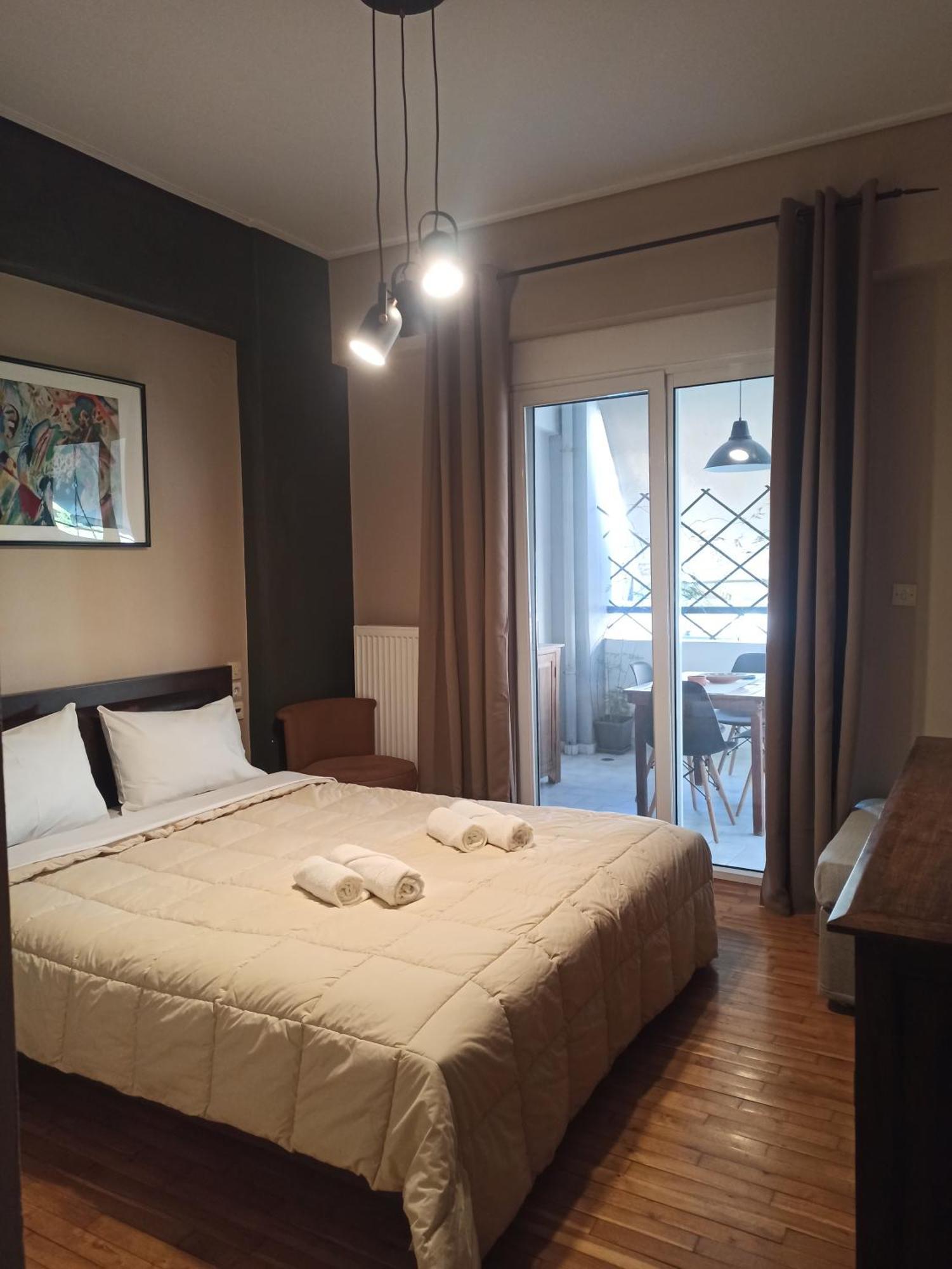 Deluxe Lodge Volos Ngoại thất bức ảnh